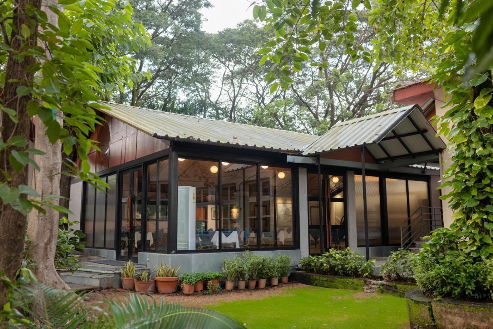 Modi'S Resort, Karjat Luaran gambar
